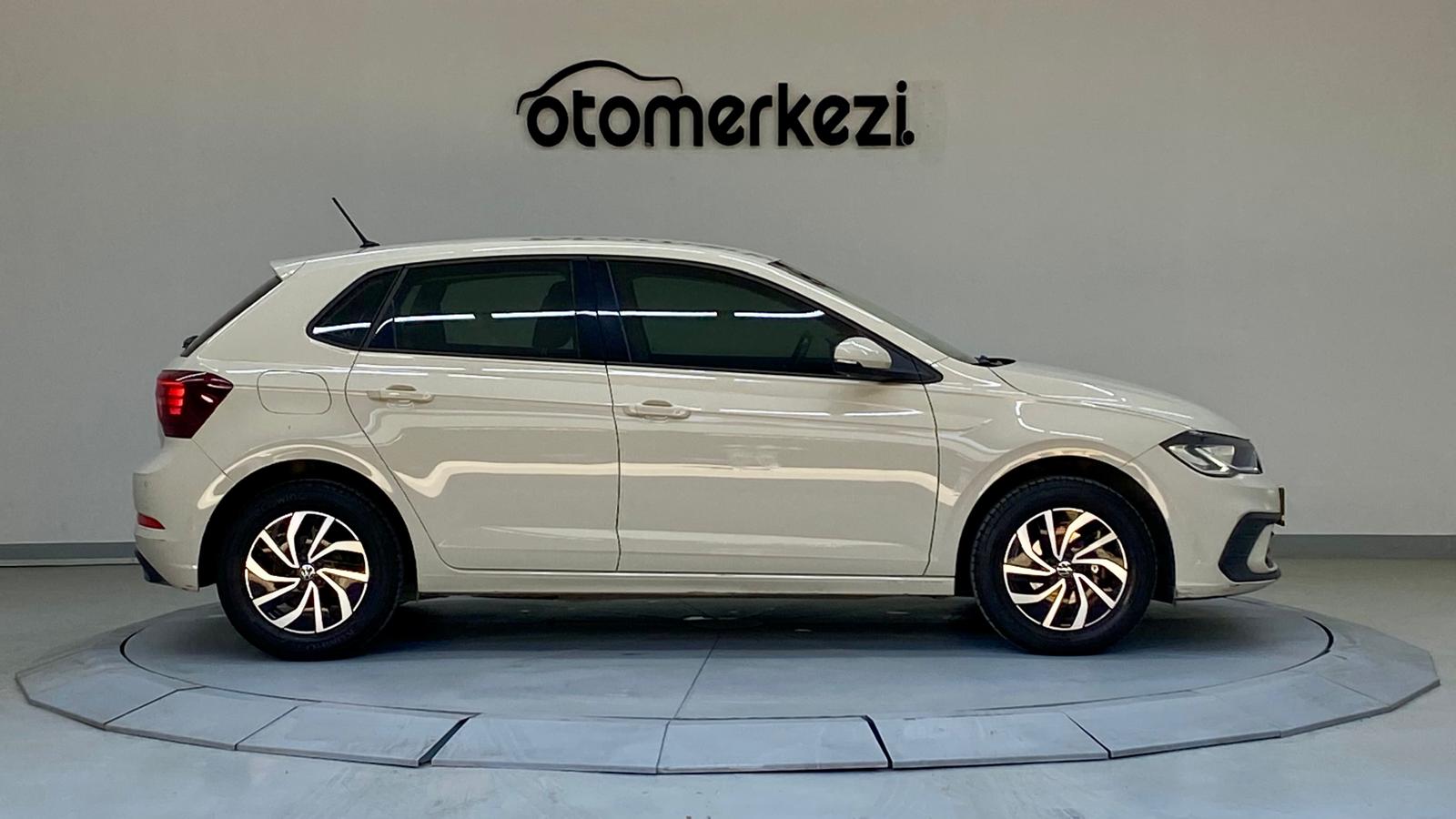 VOLKSWAGEN POLO 4